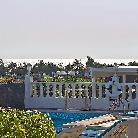 Casa 106, Montana Roja, * Playa Blanca (Lanzarote)