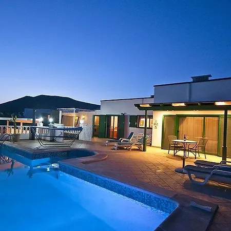 Villa Casa 106, Montana Roja, Playa Blanca (Lanzarote)